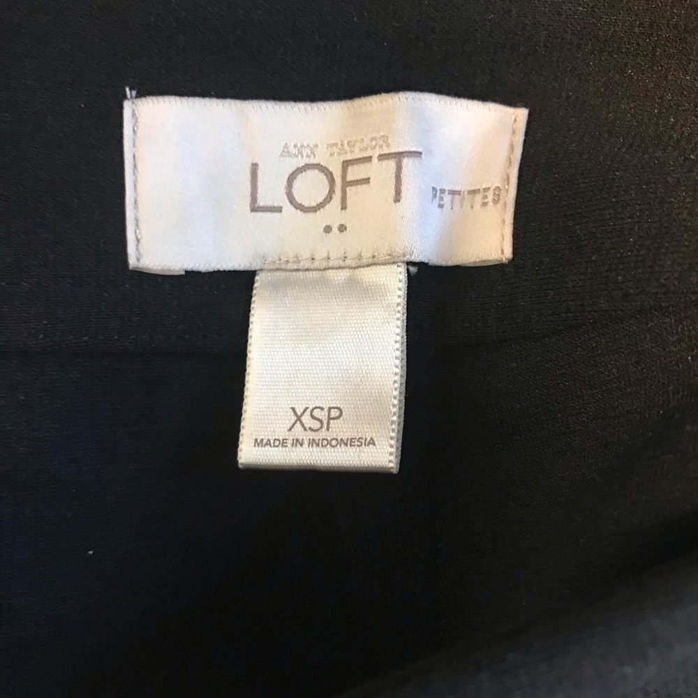 Ann Taylor LOFT Petites Black Pencil Skirt XSP - Picture 5 of 6
